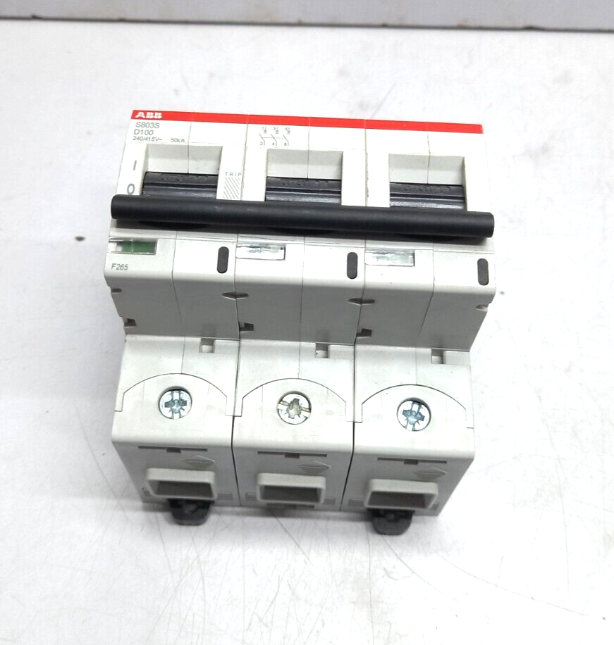 ABB 2CCS863001R0821 High Performance MCB S803S-D100 RS 435497