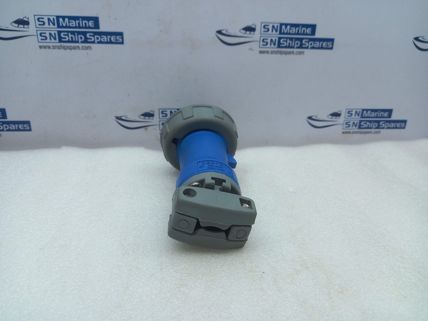 320P6W Pin & Sleeve Watertight Plug 20AMP 250VAC