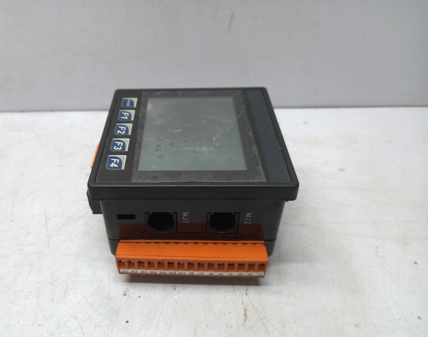 XLt OCS HE-103BF Input Output Device 120-24VDC’ 0.5A Max/PT 4A Total