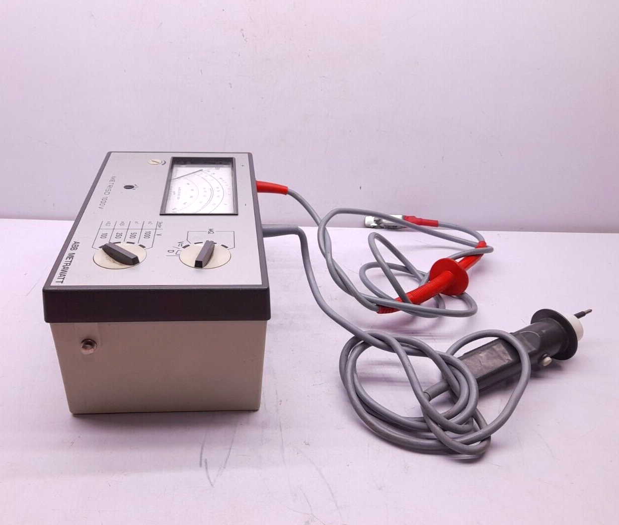 ABB Metrawatt Metriso 1000V Insulation Tester
