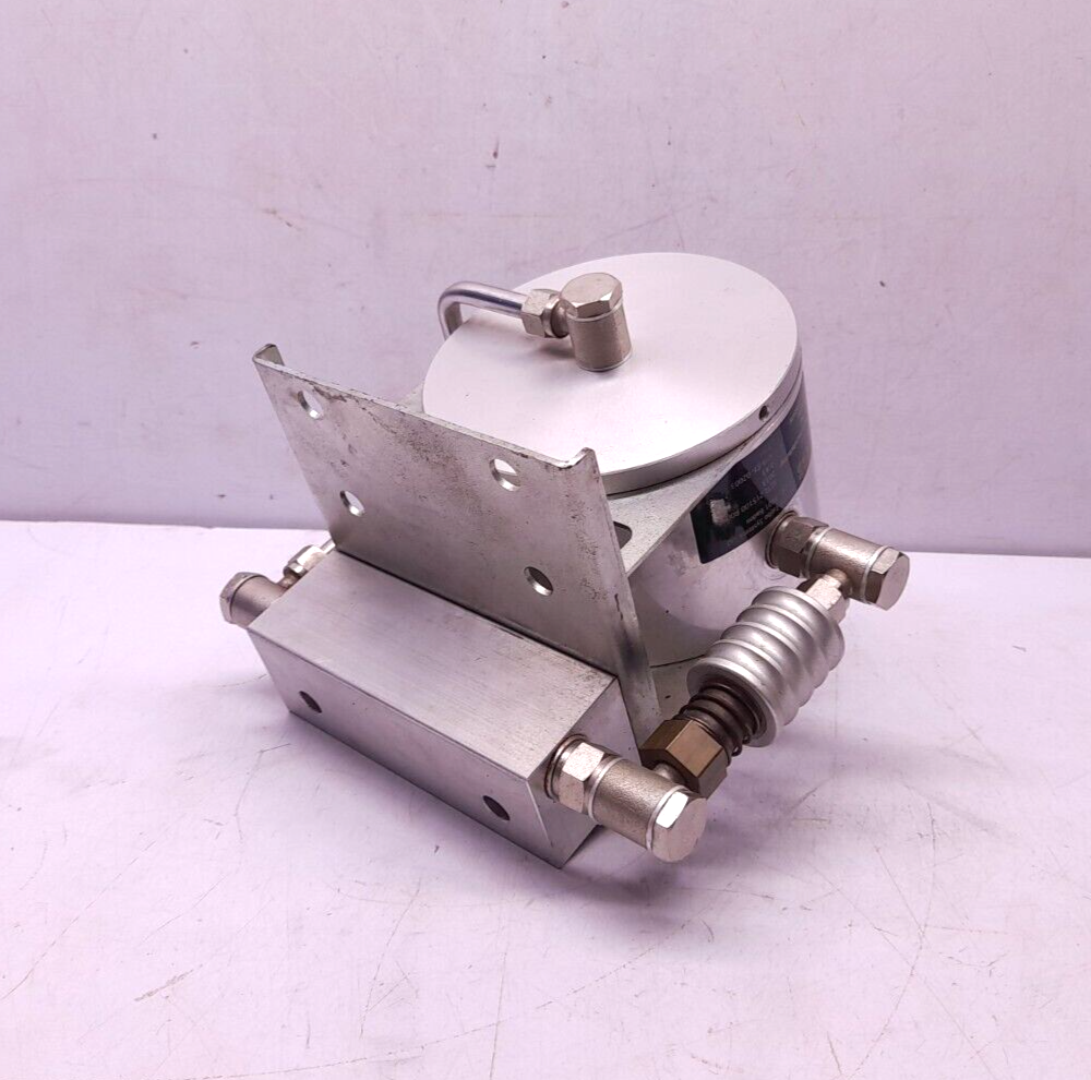 ABB HZTL 215100 R0001 Turbocharger Dosing Vessel With Plug Volume 0.41 Max Press