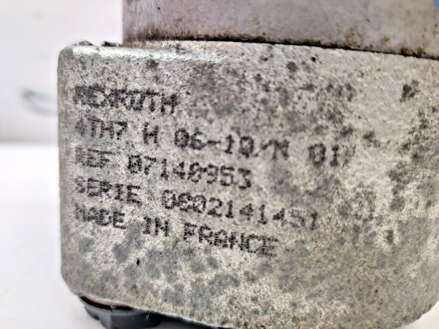 Rexroth 4TH7 H 06-10/N 01 Hydraulic Remote Control Valve 07140953