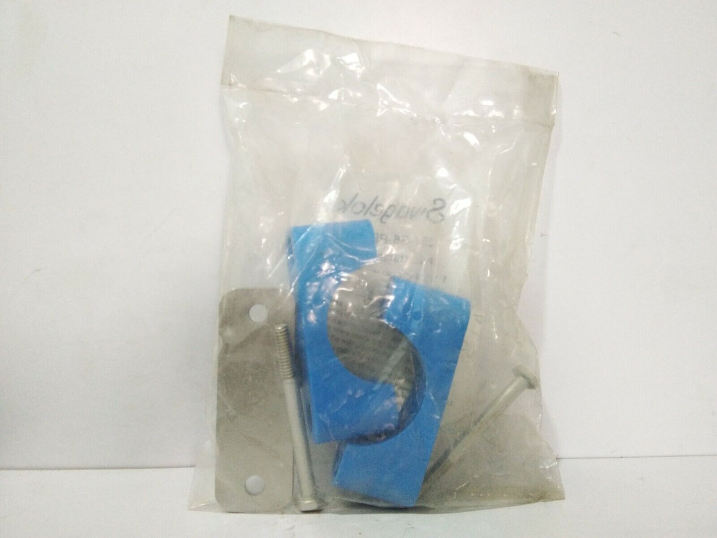 SWAGELOK 304-S6-PP-24P 1 ½”PIPE SUPPORT KIT 304S6PP24P 10PCS LOT SALE