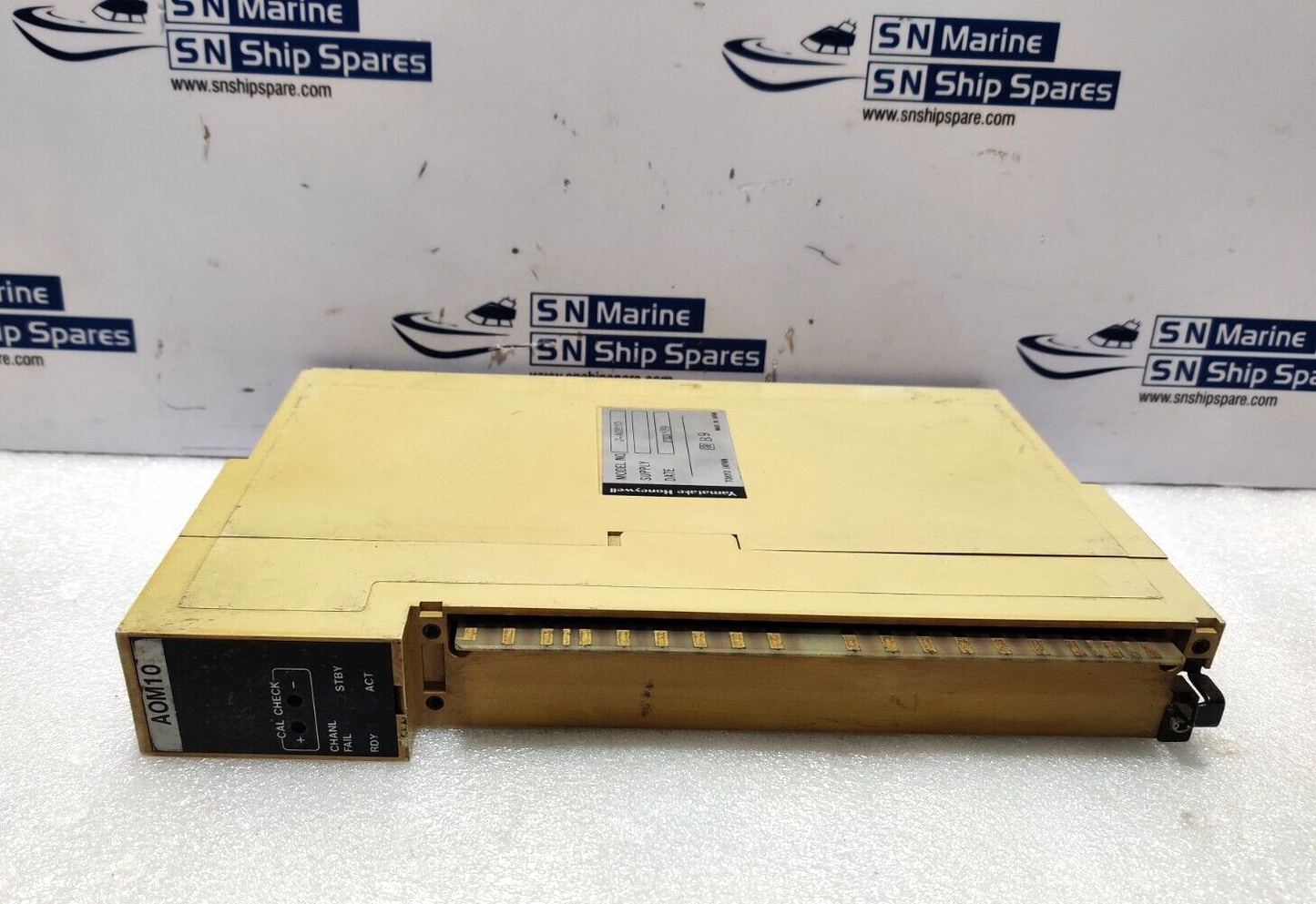 Yamatake Honeywell J-AOM10 Analog Output Module B9