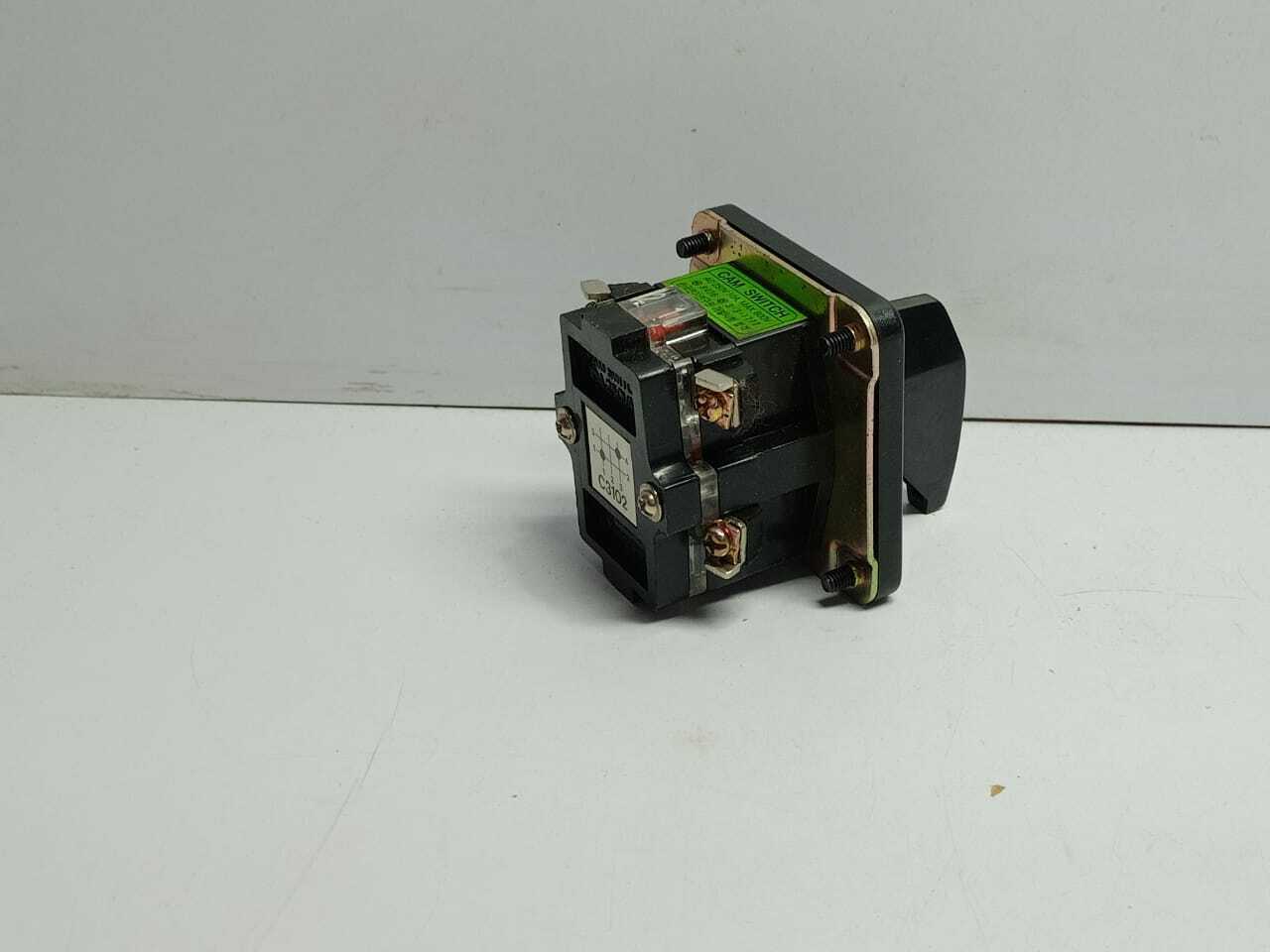 Yongsung Lee C3102 B4MCB Control Cam Switch AC 250V 10A Max 600V