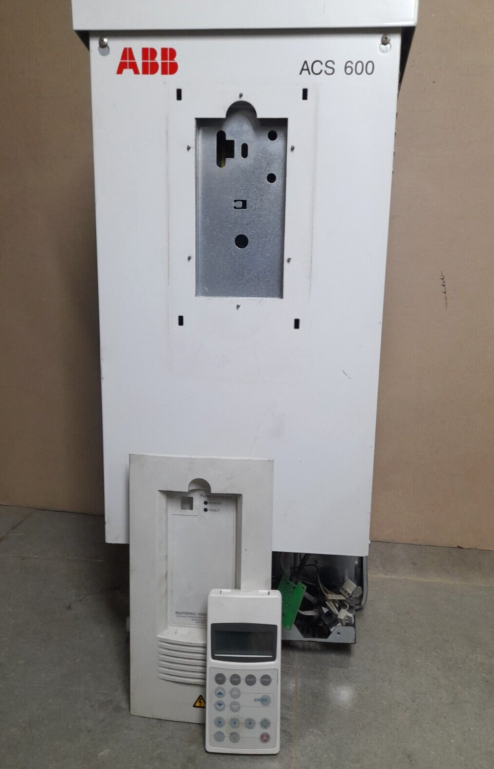 ABB ACS600 ACS61100705 S00B1200901 AC Drive ACS61100705S00B1200901 Code 64419471