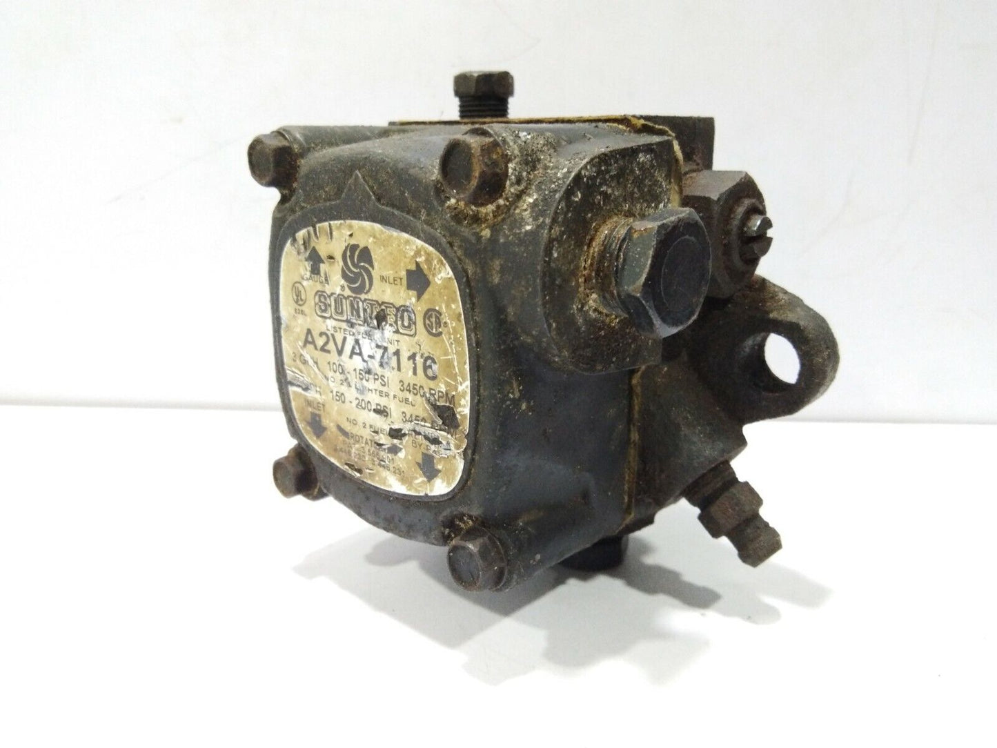 SUNTEC A2VA-7116 DIESEL OIL PUMP 3 GPH 100-150 PSI 3450 RPM 2 GPH 150-200 PSI 34