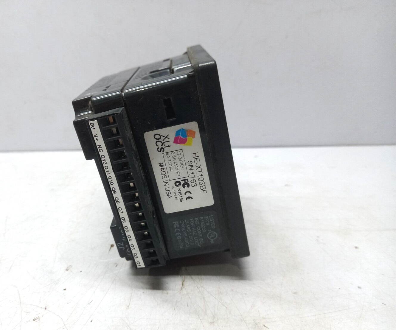 XLt OCS HE-103BF Input Output Device 120-24VDC’ 0.5A Max/PT 4A Total