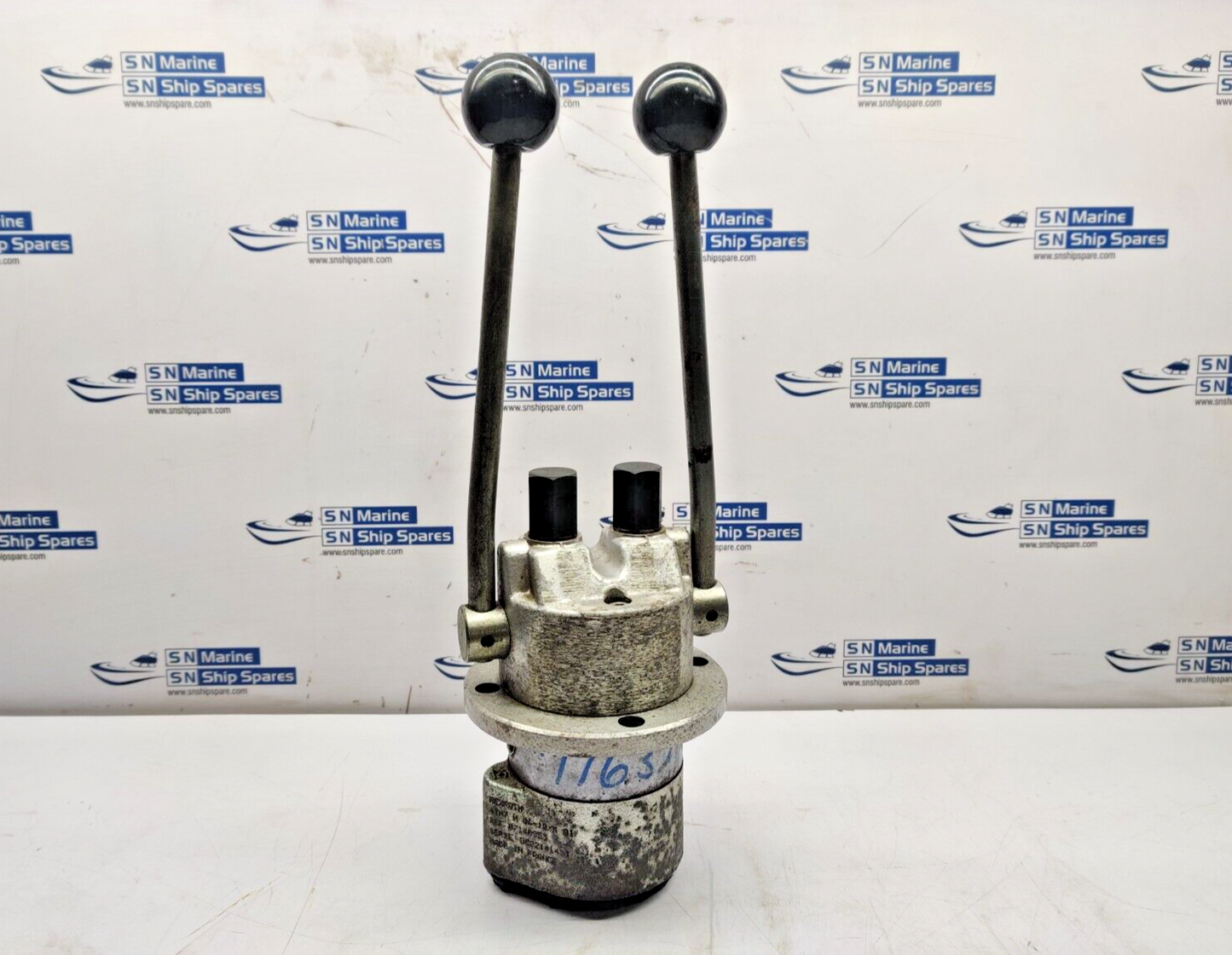 Rexroth 4TH7 H 06-10/N 01 Hydraulic Remote Control Valve 07140953