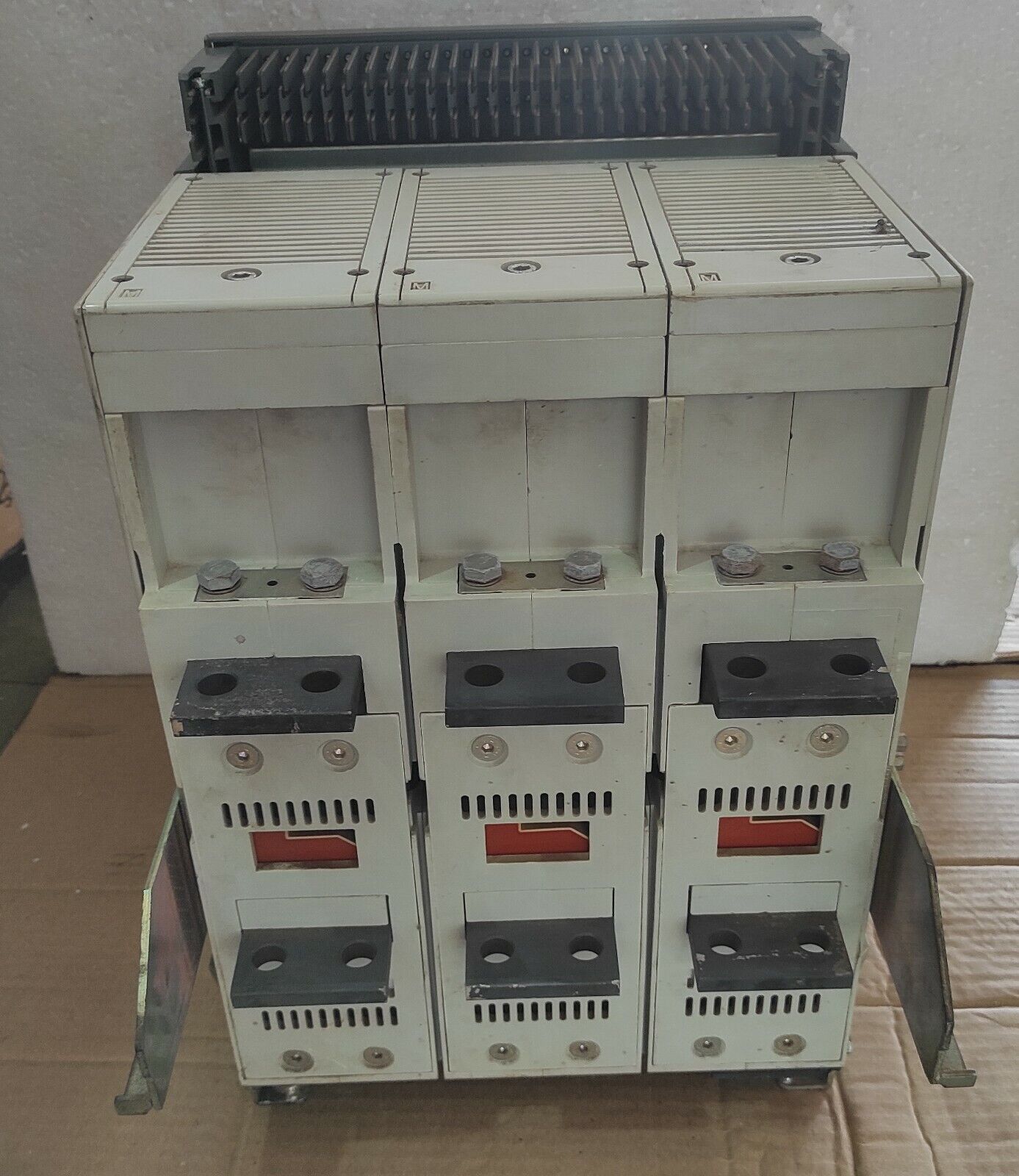 ABB Sace E1B 08 Circuit Breaker With ABB Sace PR121/P Solid State Programmer LSI