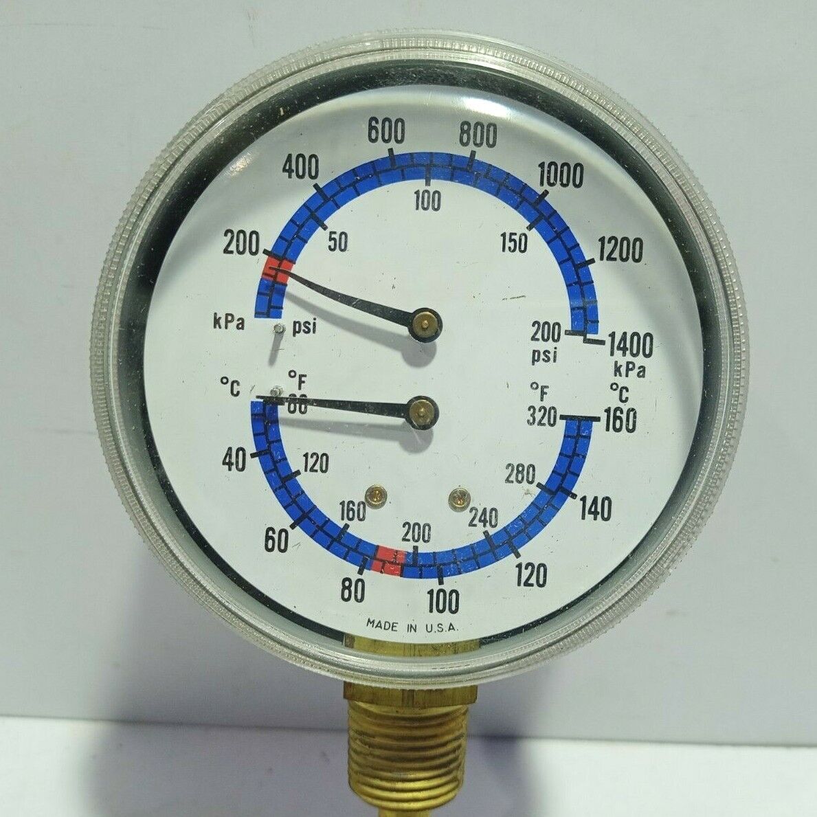 152946 Combined Pressure And Temperature Gauge 0-1400kPa0-200PSI 0-160◦C80-320◦F