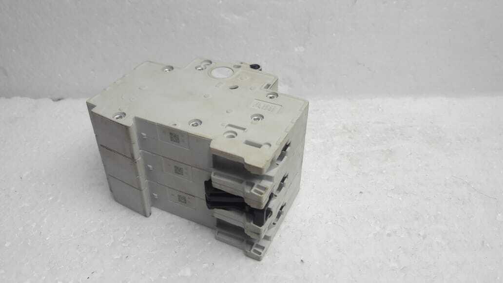 ABB SH 203 C10 Circuit Breaker ~400 Umax 253/440VAC