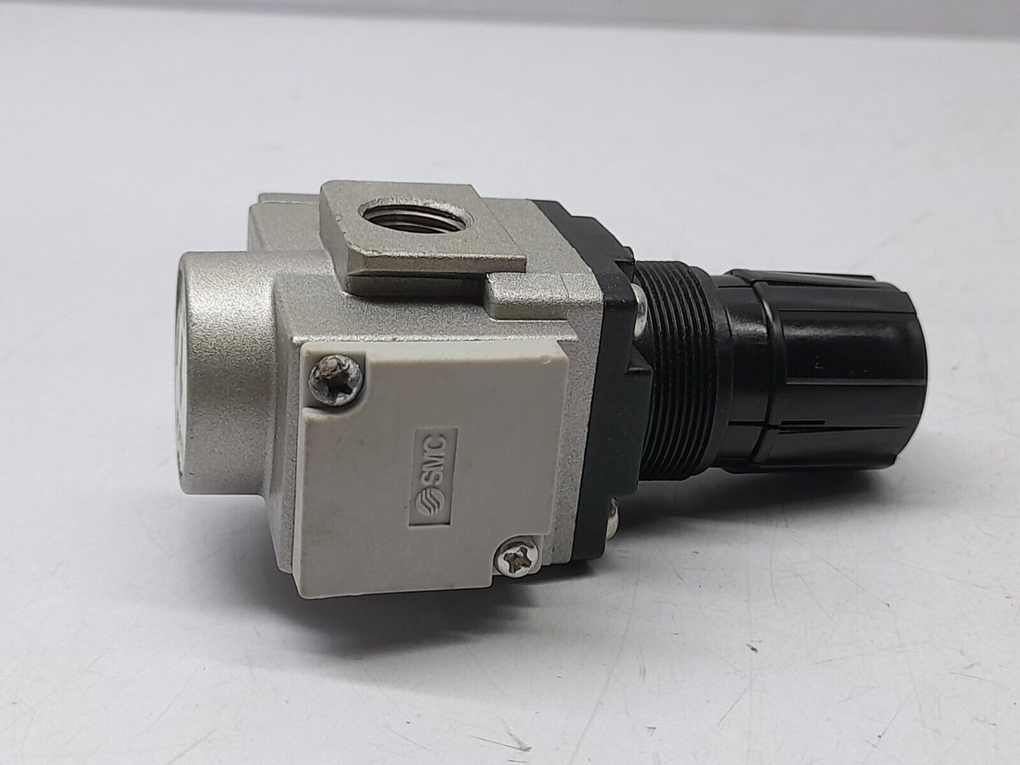 SMC AR20-F02 Pressure Regulator Set Press 0.05~0.85 MPa