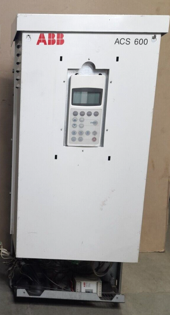 ABB ACS600 ACS61100255D00M1200901 AC Drive Code 64636472 ACS61100255 D00M1200901
