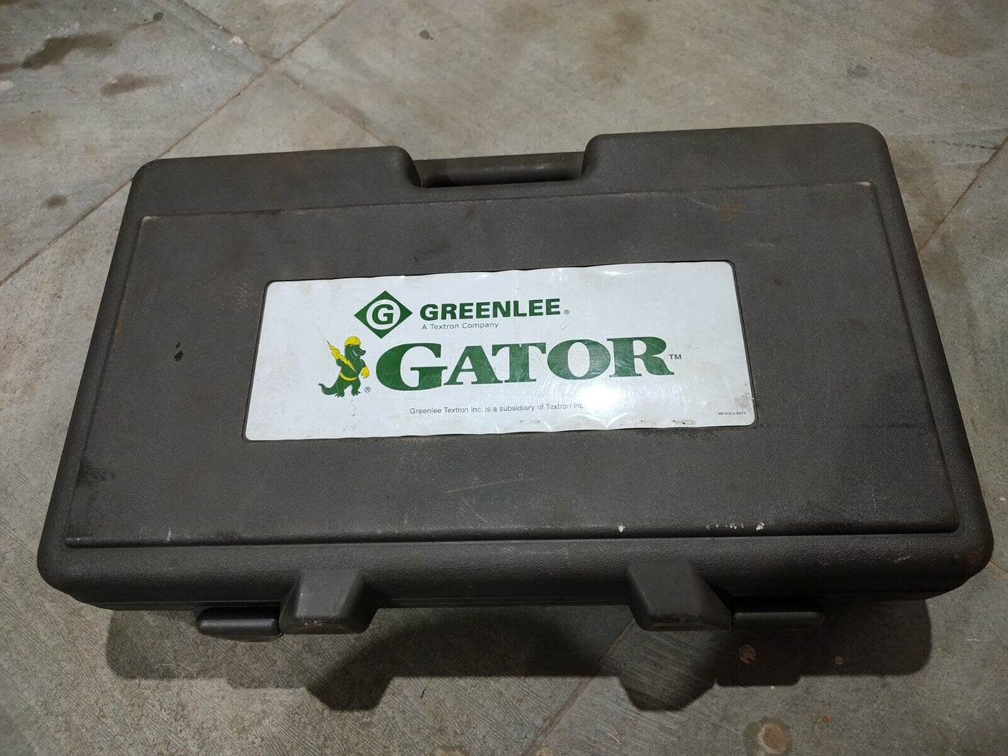Greenlee ES1000 Gator Battery-Powered Cable Cutter