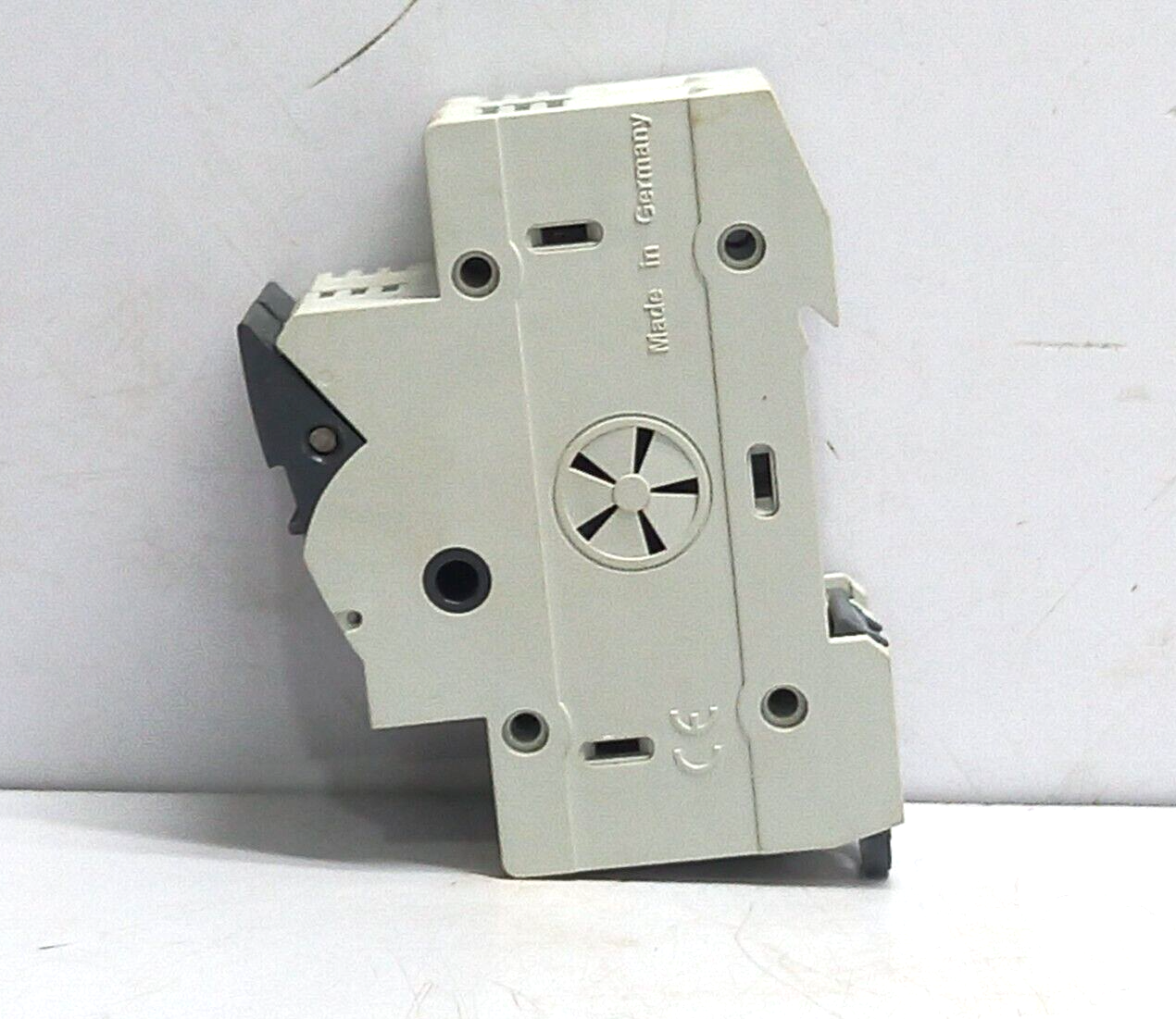 Wohner 31112.000 Holder For Cylindrical Fuses 10x38 2P AES 2x38 10x38 32A 690V~