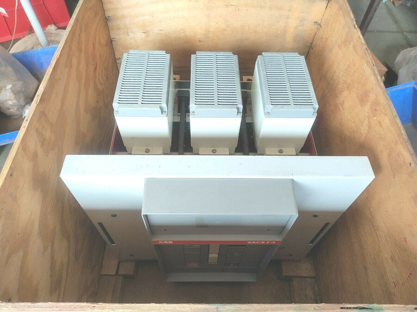 ABB Sace Megamax F4S Circuit Breaker 3200A Sace F4 In 3200A Ue 690V