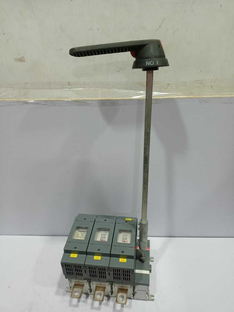 ABB OS 250D03 Fused Disconnect Switch Ith 250A 50…60Hz 690V 250A AC-23A OS250D0
