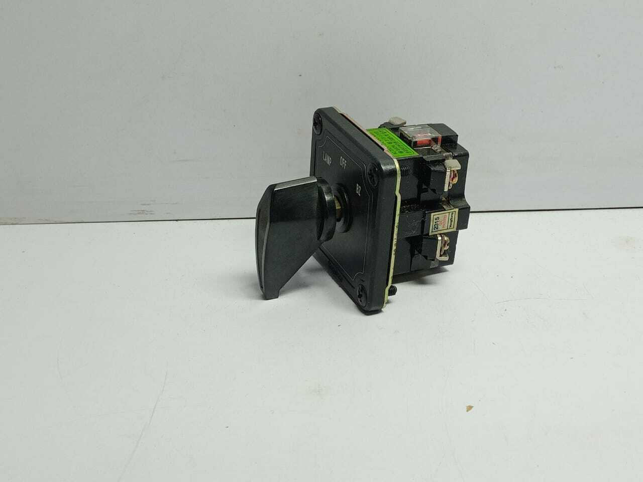 Yongsung Lee C3102 B4MCB Control Cam Switch AC 250V 10A Max 600V
