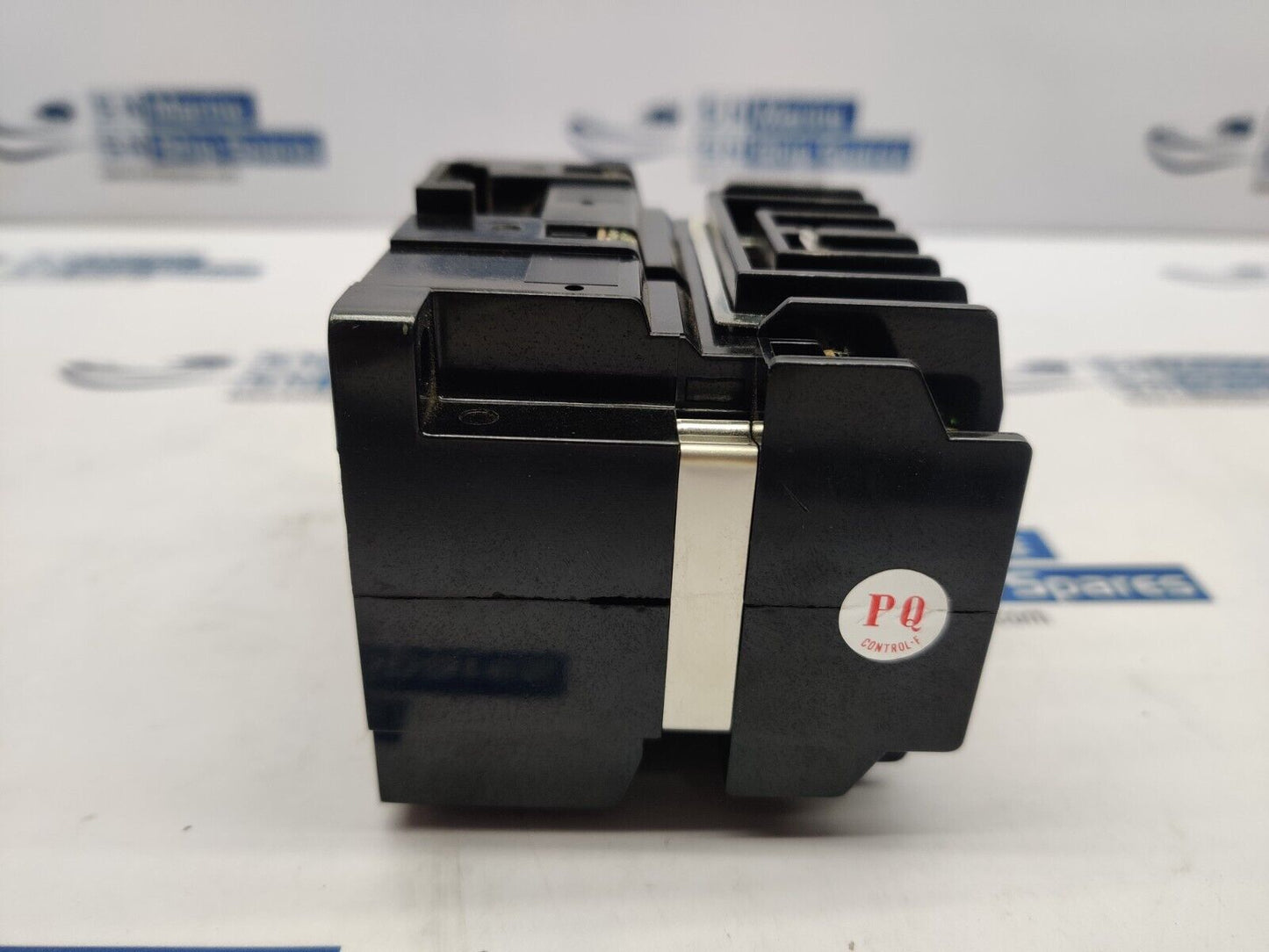 Yaskawa Electric HC-10E5 Magnetic Contactor 90-100V 50Hz 100-110V 60Hz