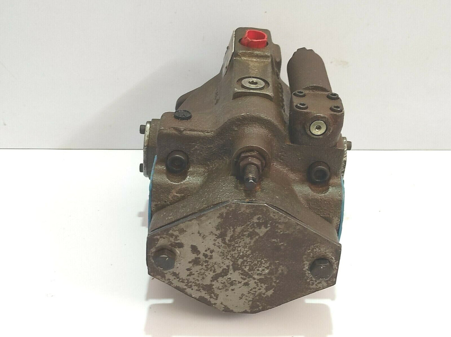 Parker PVP16302R26A212 Hydraulic Pump 3000 PSI Max