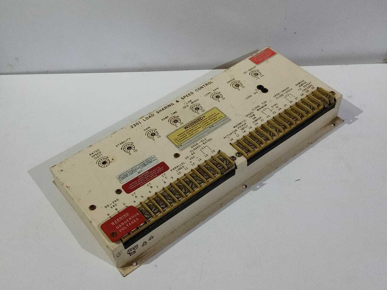 Woodward A8271-444 / 2301 Load Sharing & Speed Control Colt 11911911 / A8271444