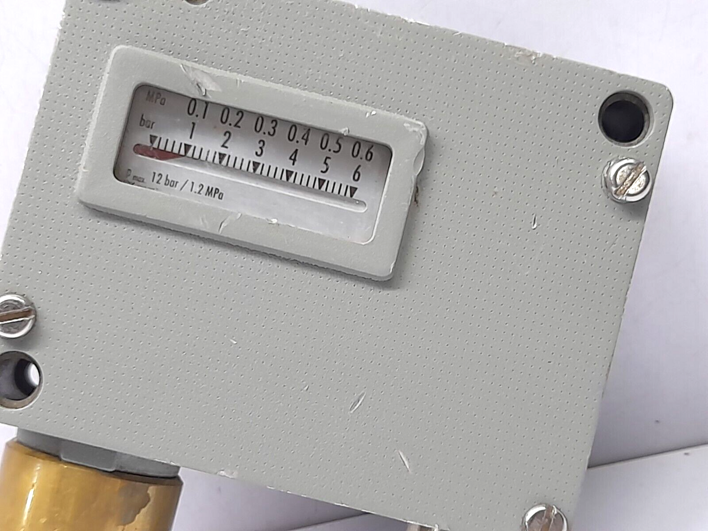 Trafag 900.2377.903 Pressure Switch Range 0-6 Bar 0-0.6 MPa Pmax 12 Bar 1.2 MPa