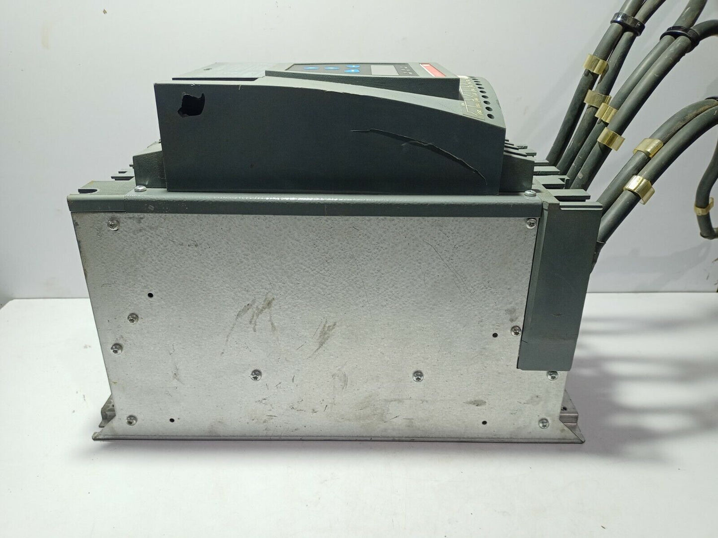 ABB PST105-600-70 Soft Starter 1SFA894009R7000 UL 508