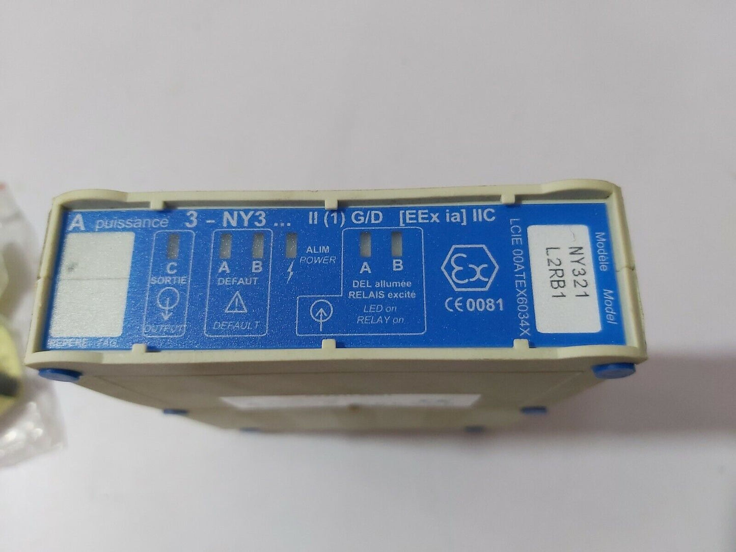 A PUISSANCE 3 TELEMECANIQUE NY321L2RB1 INTRINSICALLY SAFE RELAY