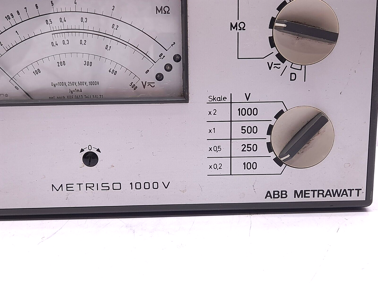 ABB Metrawatt Metriso 1000V Insulation Tester
