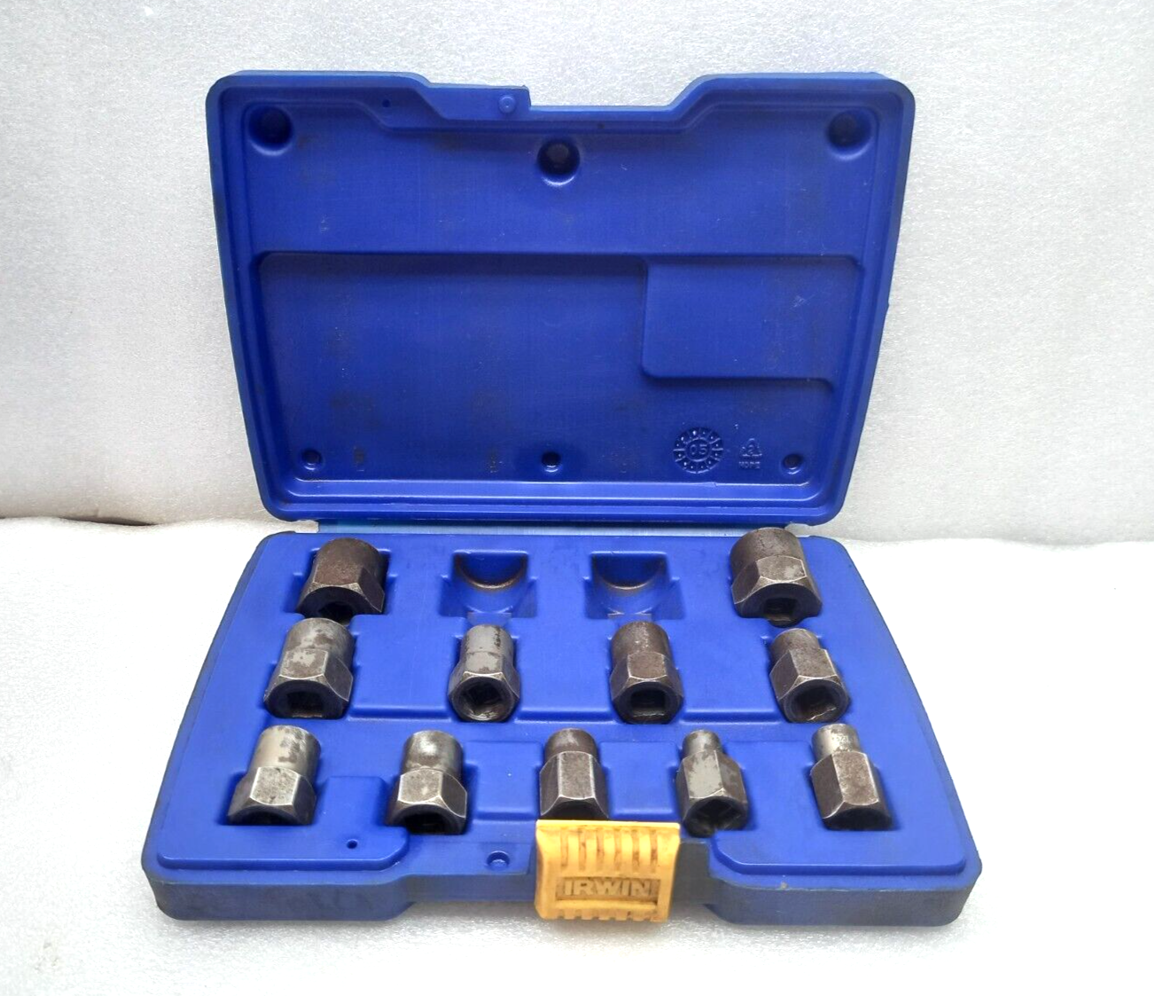 Irwin Hanson 54113 Metric/Fractional Bolt Extractor Set 1/4"-3/4” Incomplete Set
