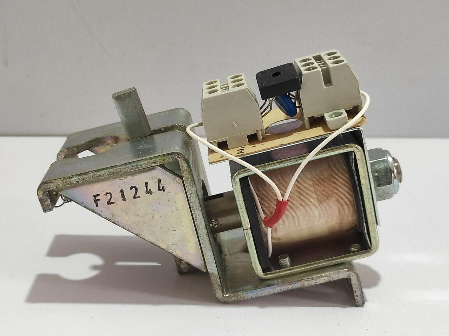 ABB 1 SCA022079R9050 OETLZT80A220AC Interlock