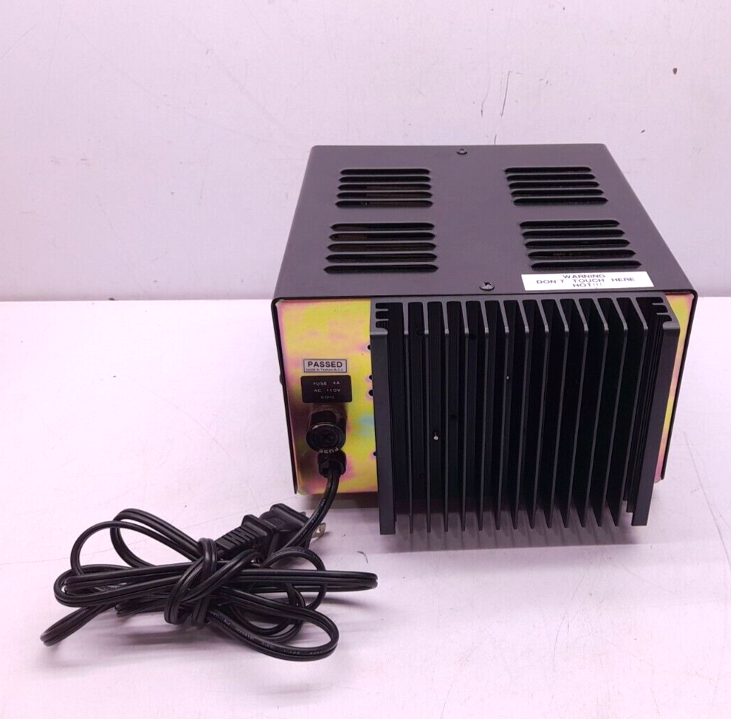 Zurich RPS-1012A Regulated DC Power Supply In 110V Out 13.8V 10A Rated 12A Max