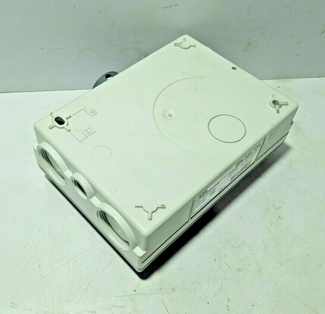 ABB 2CMA142408R1000 Enclosed Switch Disconnector BW 340 TPN Uimp 8kV 25kA/50A