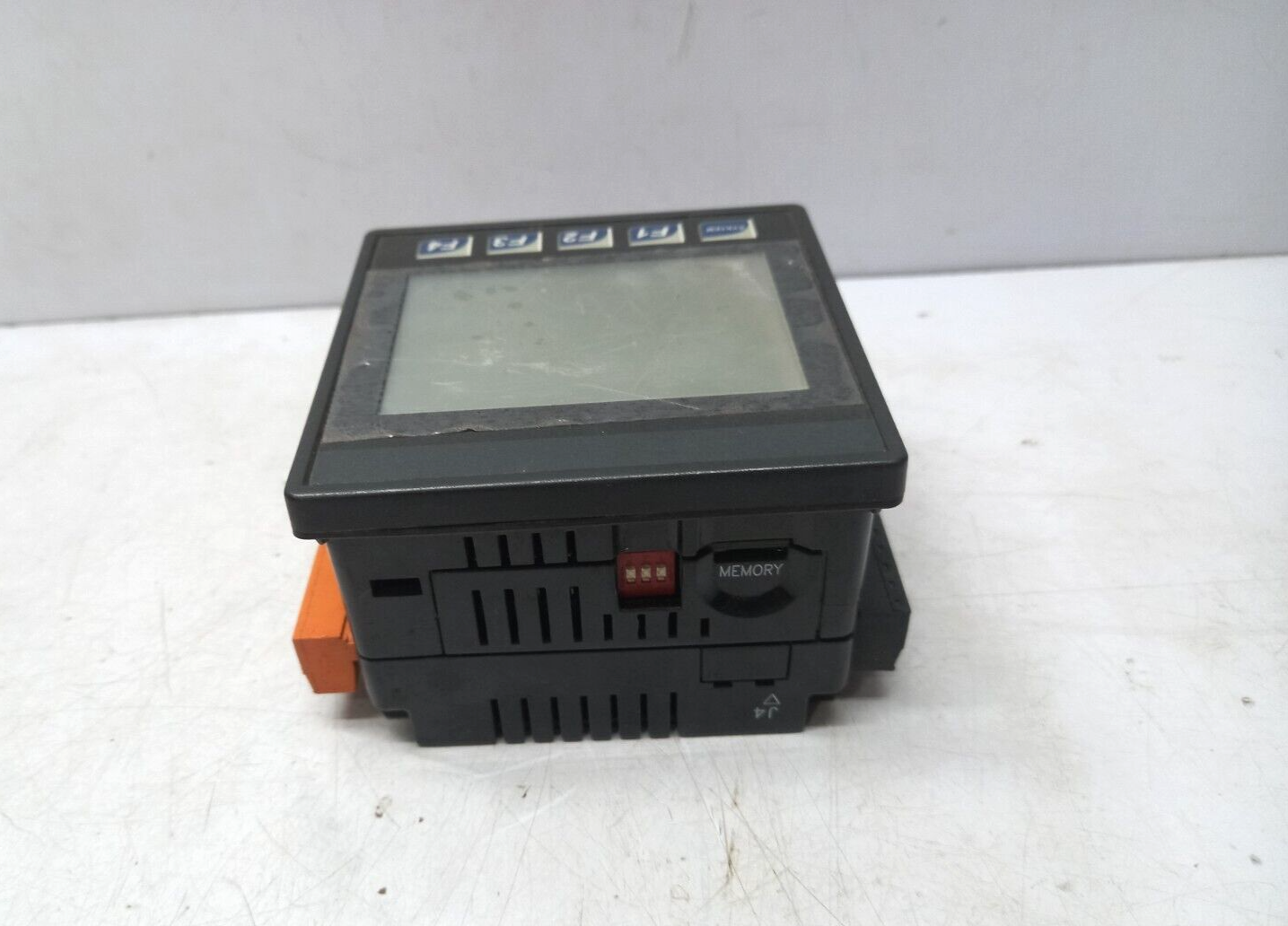 XLt OCS HE-103BF Input Output Device 120-24VDC’ 0.5A Max/PT 4A Total
