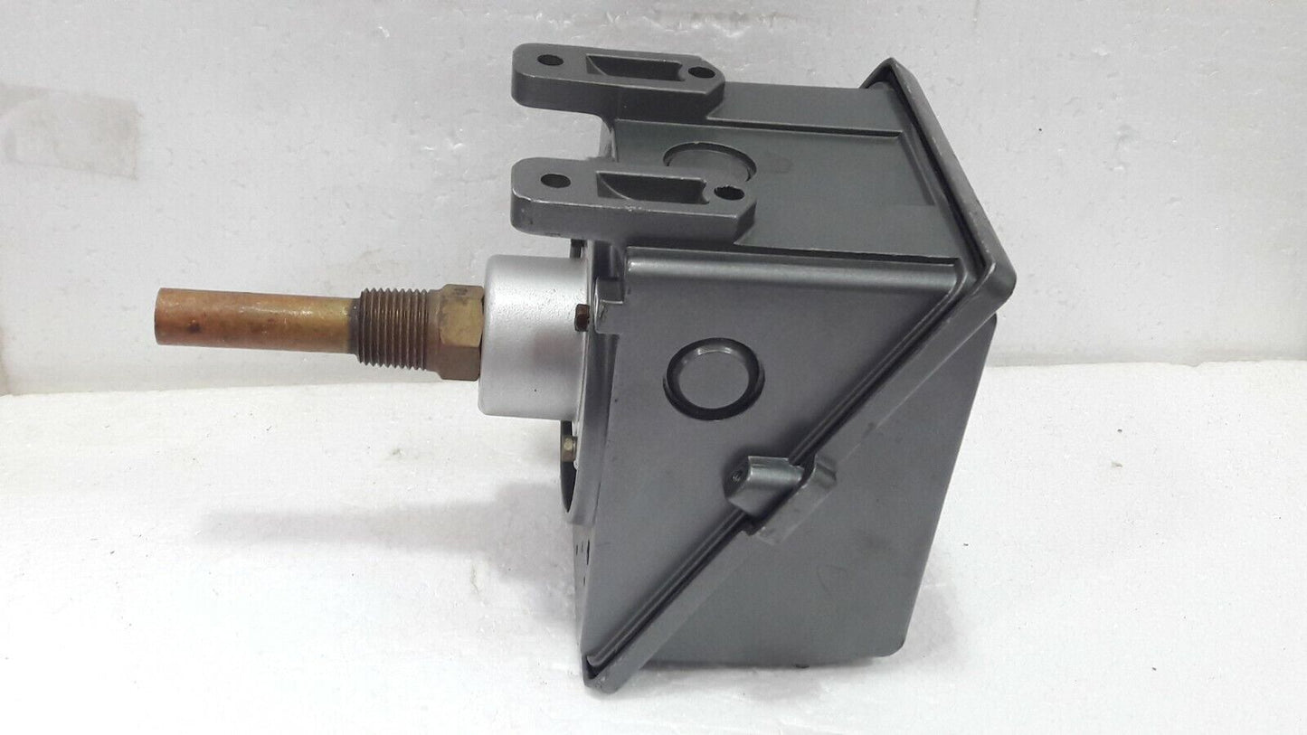 UNITED ELECTRIC C402 120 TEMPERATURE CONTROLLER SWITCH /C402120