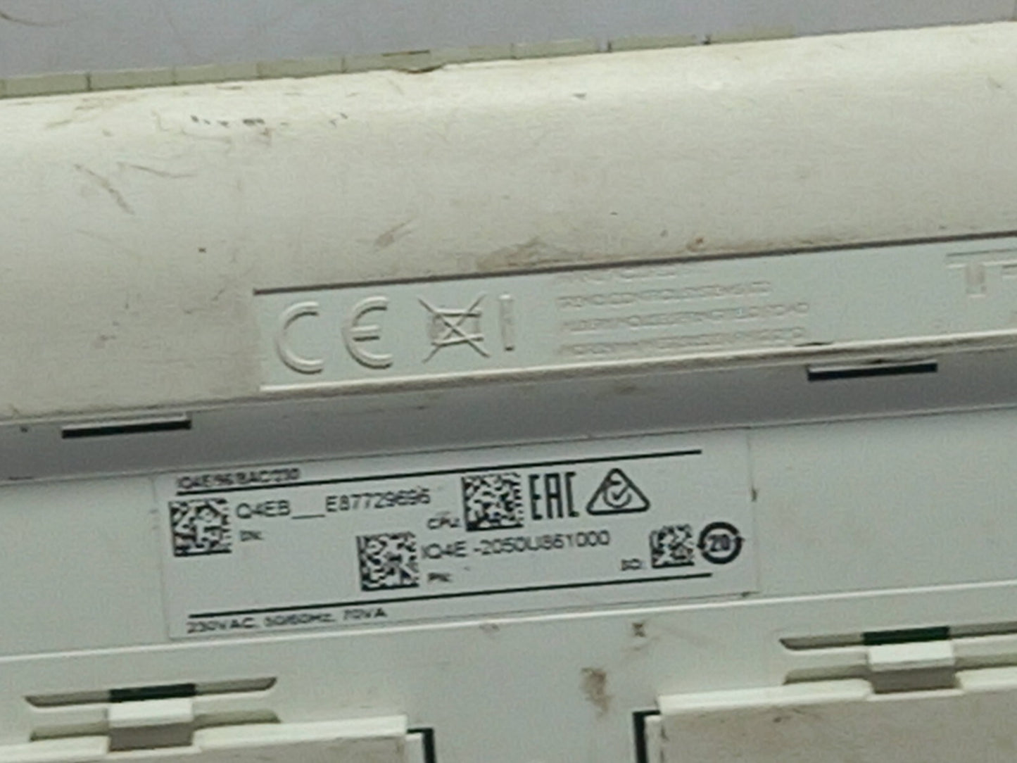 Trend IQ4E Controller IQ4E-2050U861000 / 230VAC, 50/60Hz, 70VA /IQ4E2050U861000