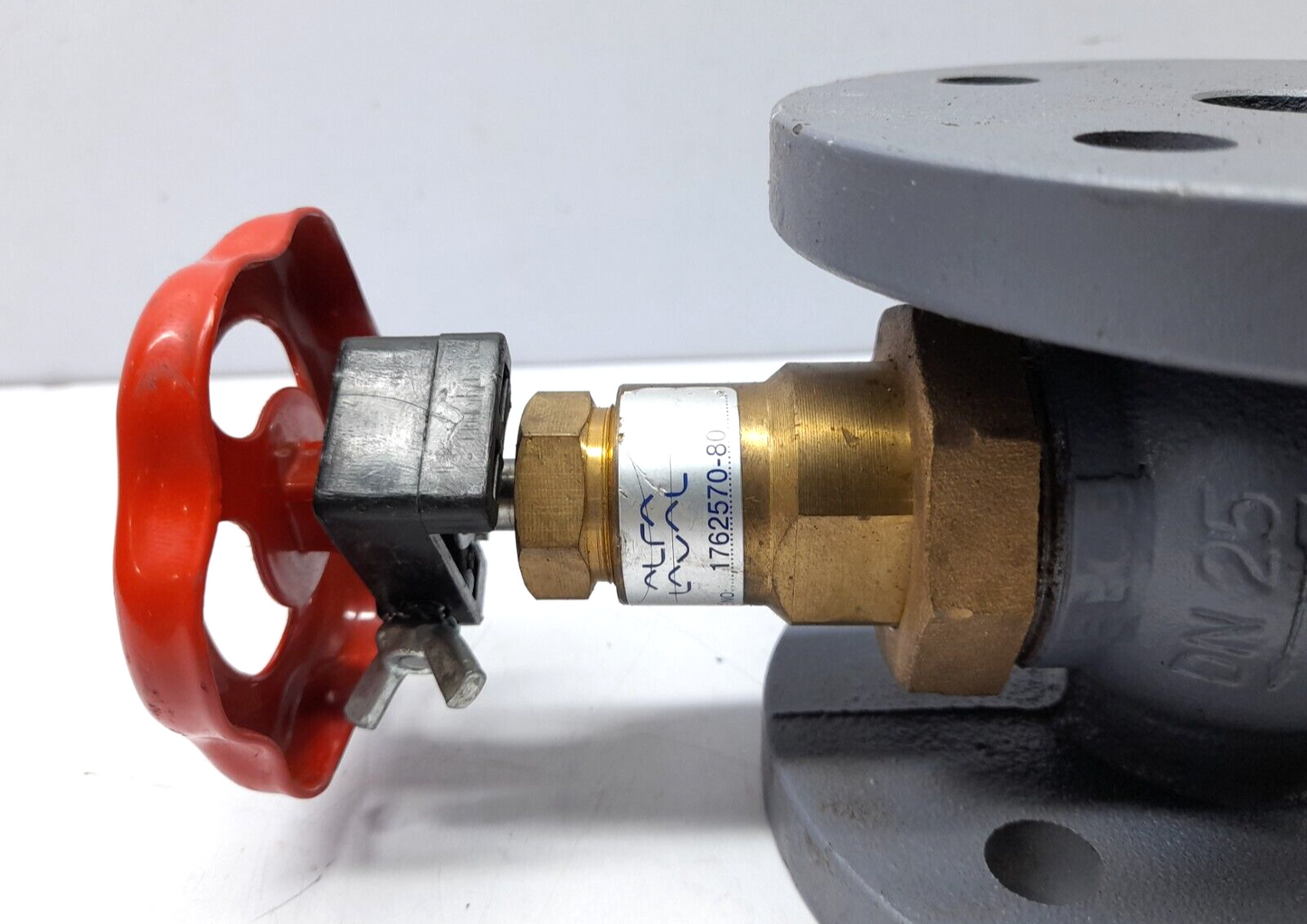 98889746-f730-4e9a-8cc2-0b9ea6702212