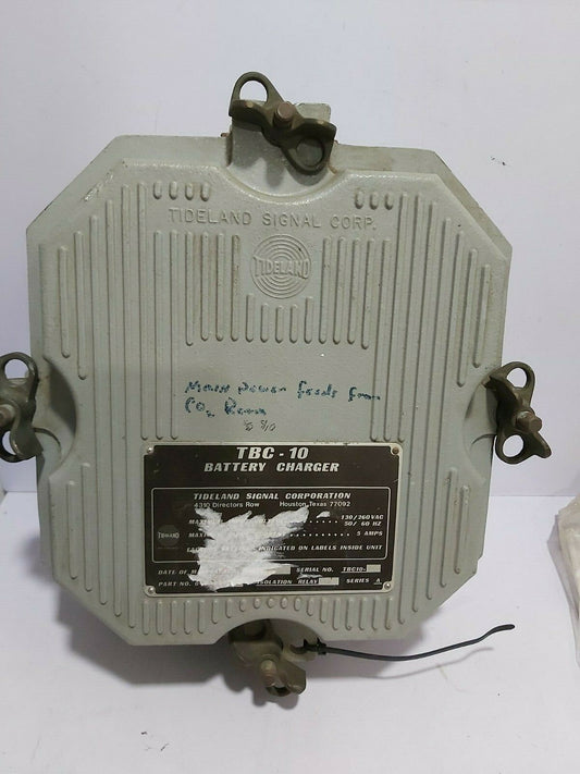 TIDELAND SIGNAL TBC-10 BATTERY CHARGER P/N:040.1039-03 SER-A