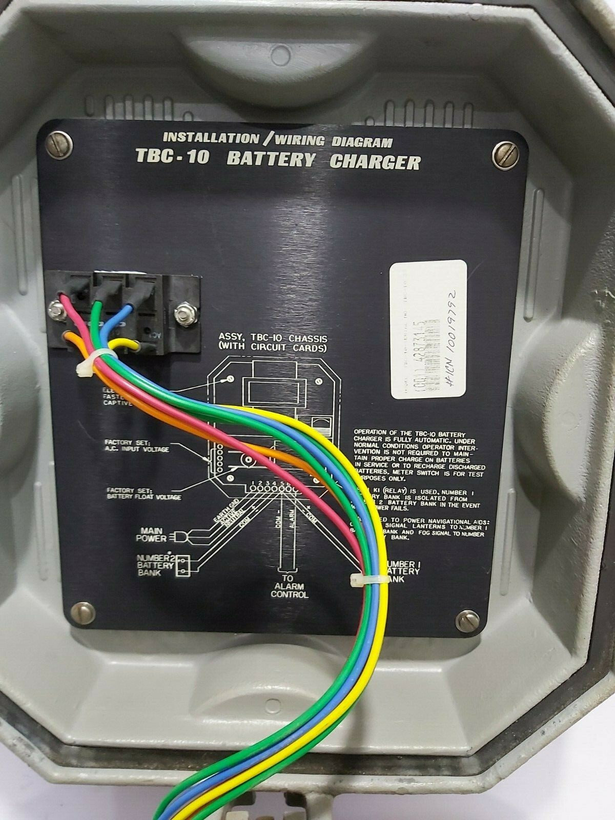 TIDELAND SIGNAL TBC-10 BATTERY CHARGER P/N:040.1039-03 SER-A