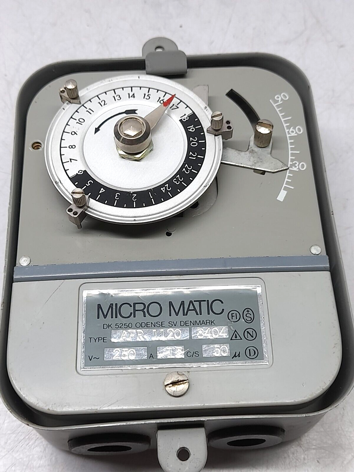 Micro Matic AFR 1120 8404 250VAC 15A C/S 50