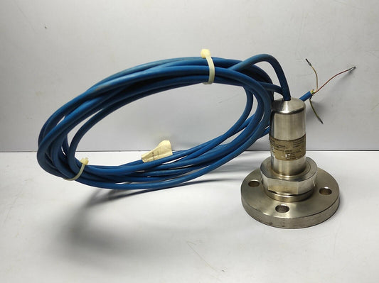 Xtronica LMK457 Level Transmitter 763-D049-1-5-2-1-1-4-3-006-000 Flang Mounted