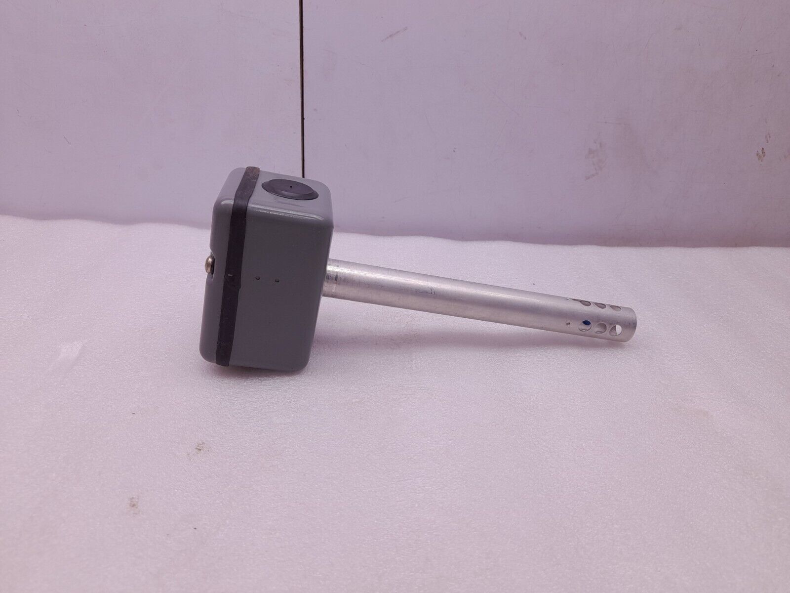 Johnson Controls A91GAA-1C Duct Temperature Sensor Range 60 To 120◦F(15 To 50◦C)