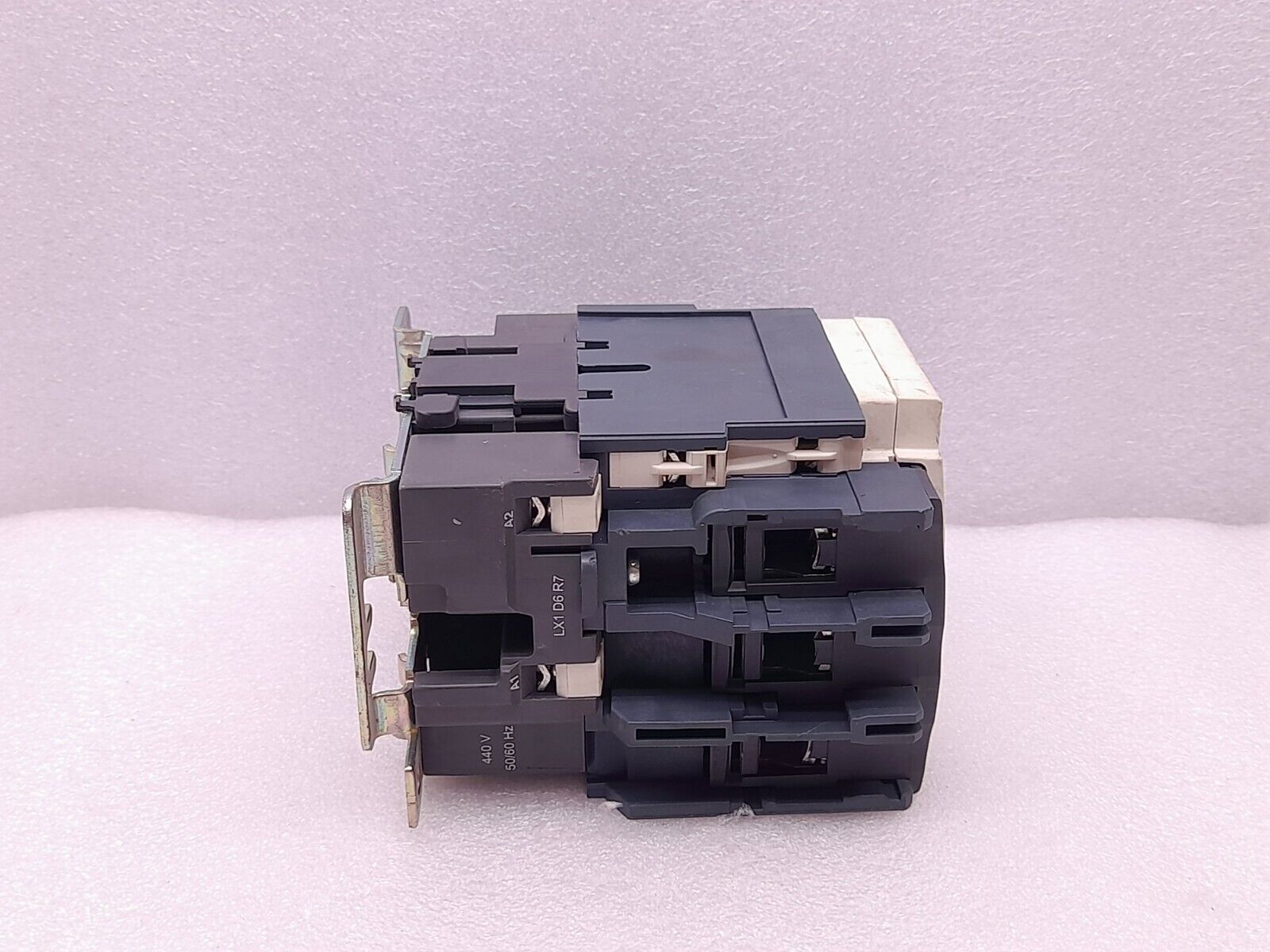 Telemecanique LC1 D9511 Contactor LC1 D95 Ith 125A LX1 D6 R7 Coil 440V 50/60Hz
