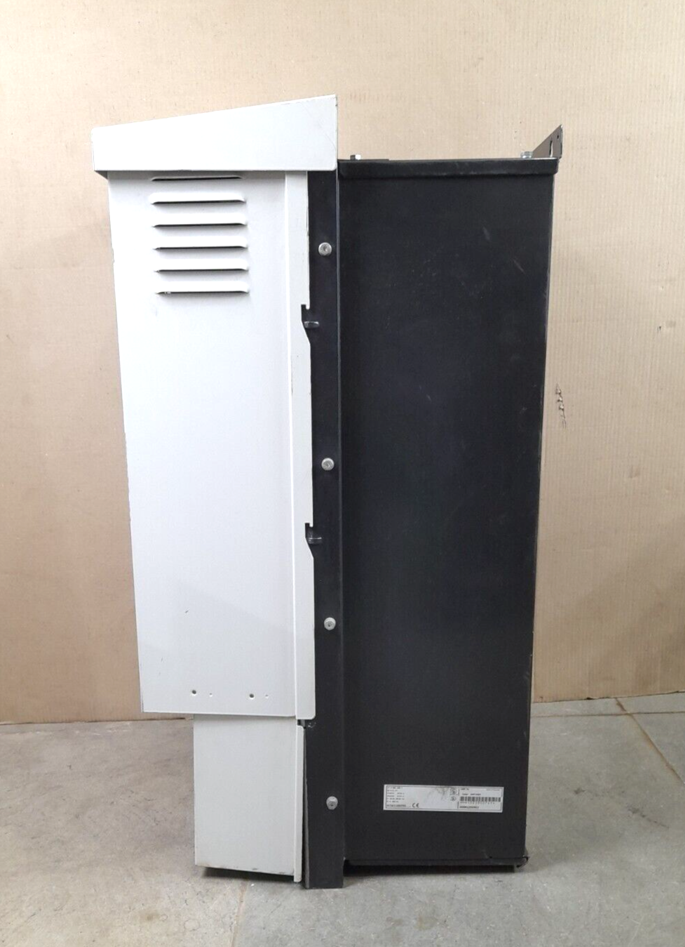 ABB ACS600 ACS61100255000M1200901 AC Drive Code 64674382 ACS61100255 000M1200901