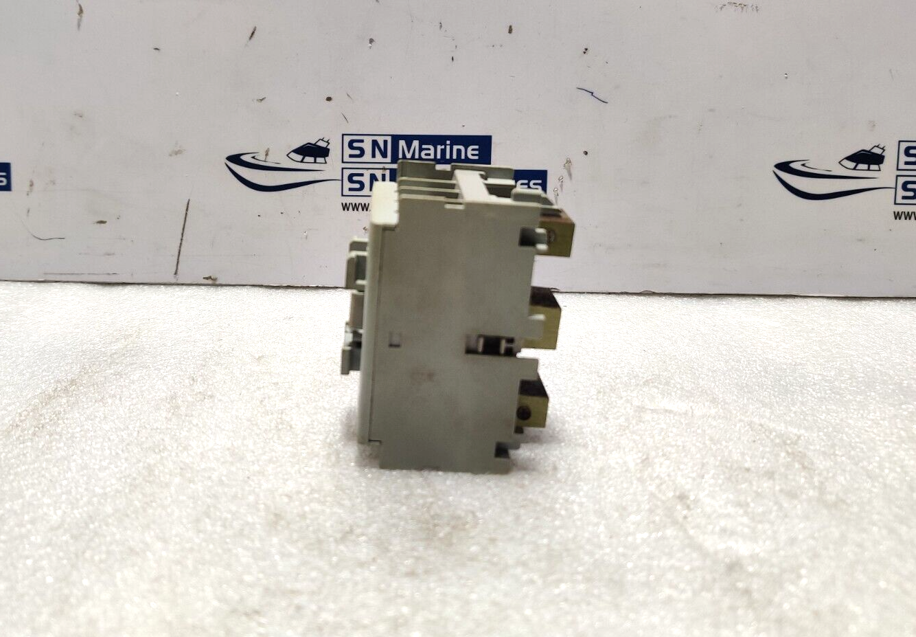 Allen Bradley 100-CS23*10 Contactor Series C 600V AC