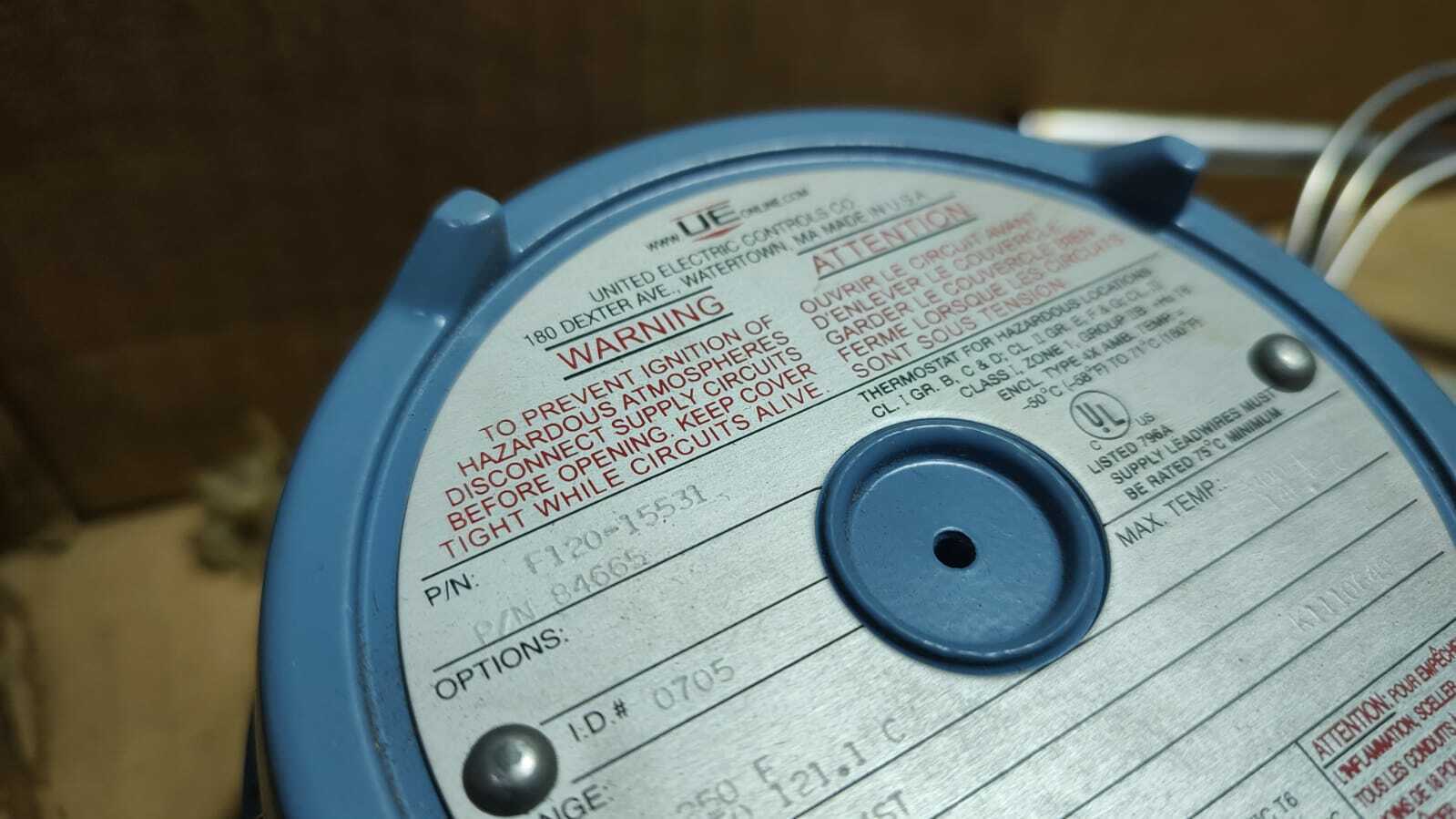 United Electric UE F120-15531 84665 Temperature Switch Varco 84665