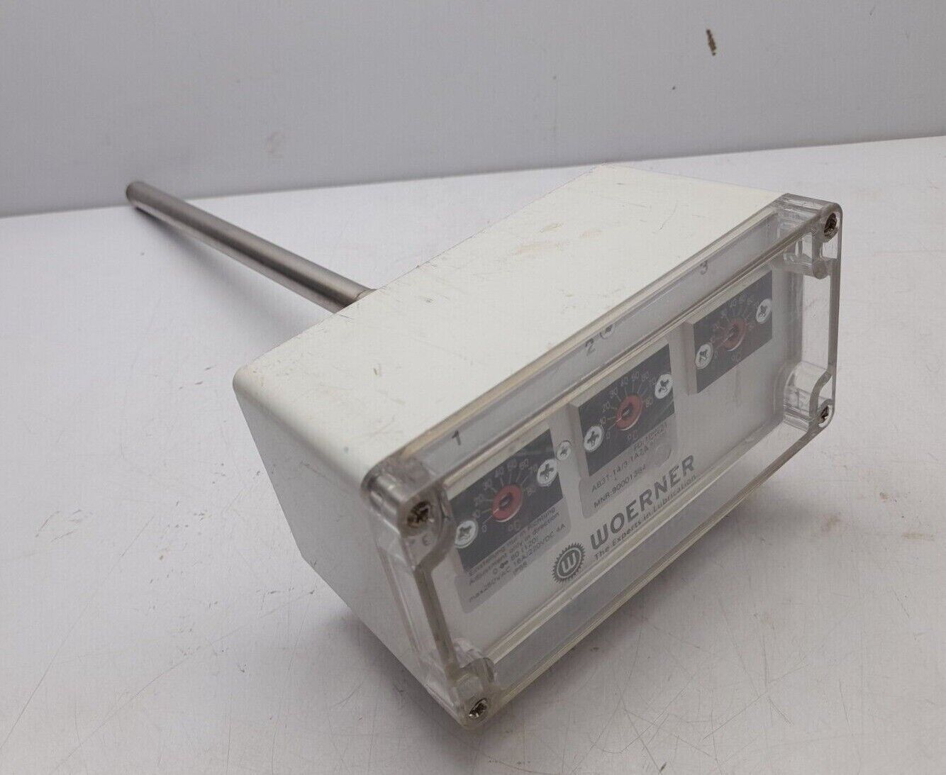 Woerner AB31-143-1A2A3A-W Temperature Controller 900013647 Max 250VAC 16A/220VDC