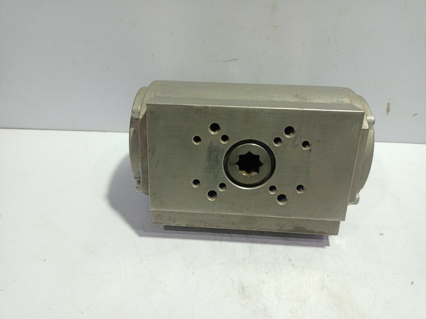 Trutorq TDA 8 F05 CNI C-Type Metric Pneumatic Actuator TC008C0M TDA8F05CNI