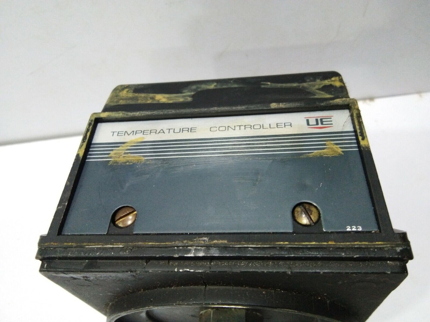 UNITED ELECTRIC TYPE C303 MODEL 103 TEMPERATURE CONTROLLER RANGE 0-225°F 15AMPS 